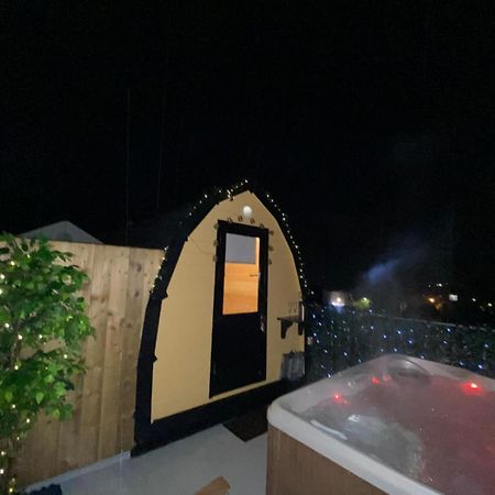 Arch Pod & Hot Tub Leilighet Carndonagh Eksteriør bilde